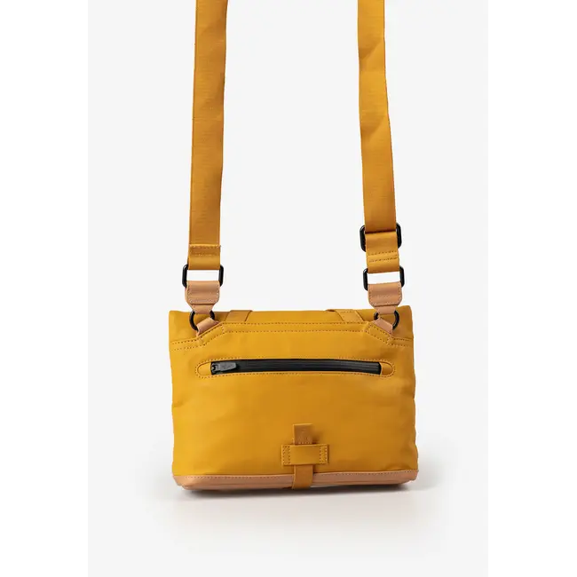 Aunts & Uncles Crossbody 'Yao' Amber
