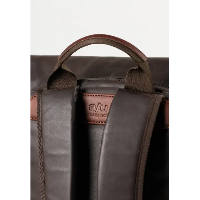 Aunts & Uncles Rugzak 'Fukui' 15 inch Ground Coffee