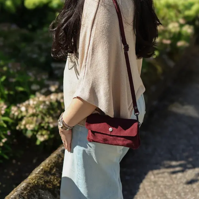 Bear Design Suède Clutch/Mini schoudertasje 'Lydia' Cognac