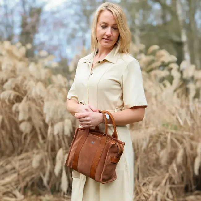 Bear Design Suède Mini Tote Bag 'Nova' Bruin