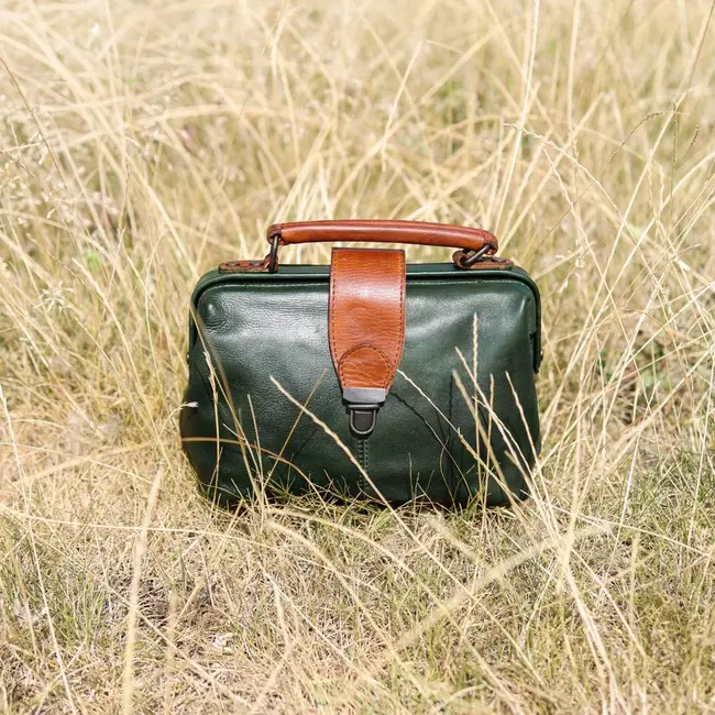 Bear Design Dokterstasje 'Julia ' Groen/Cognac