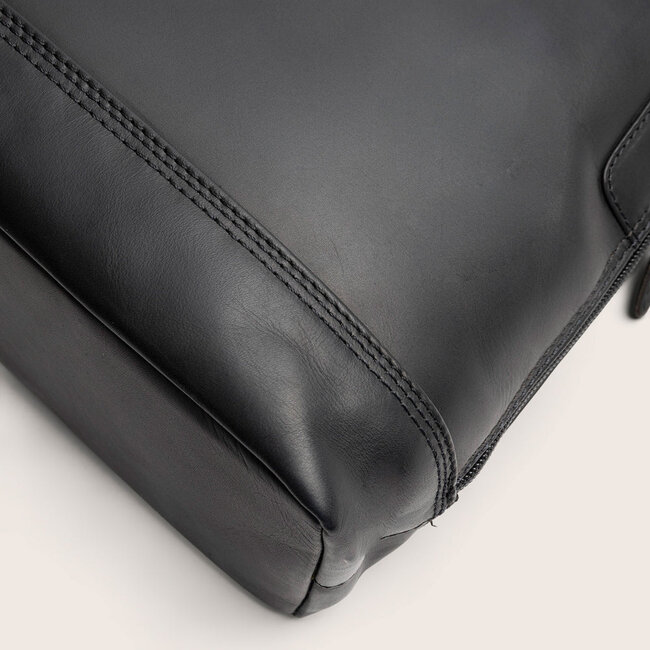 The Chesterfield Brand Laptoptas 'Elvar' 14 inch Zwart