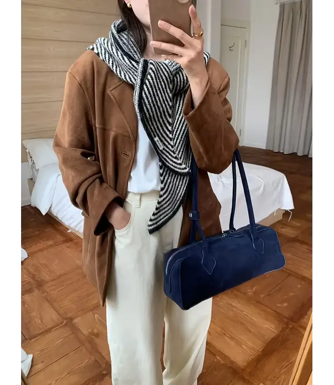 MILA  & ME STRIPE LARGE TRIANGLE SJAAL RED