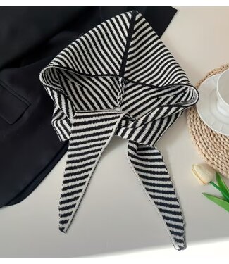 MILA  & ME KAP SJAAL ZWART/WIT