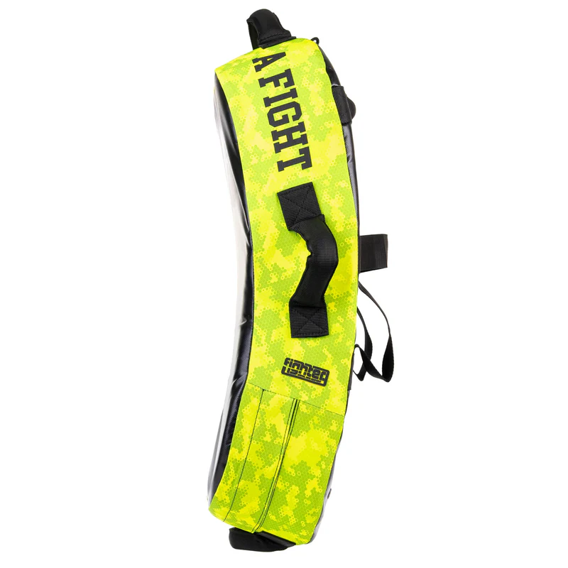 Fighter stoot en trapkussen  /  Fighter Kicking Shield - MULTI GRIP - Life is a Fight - Desert Camo