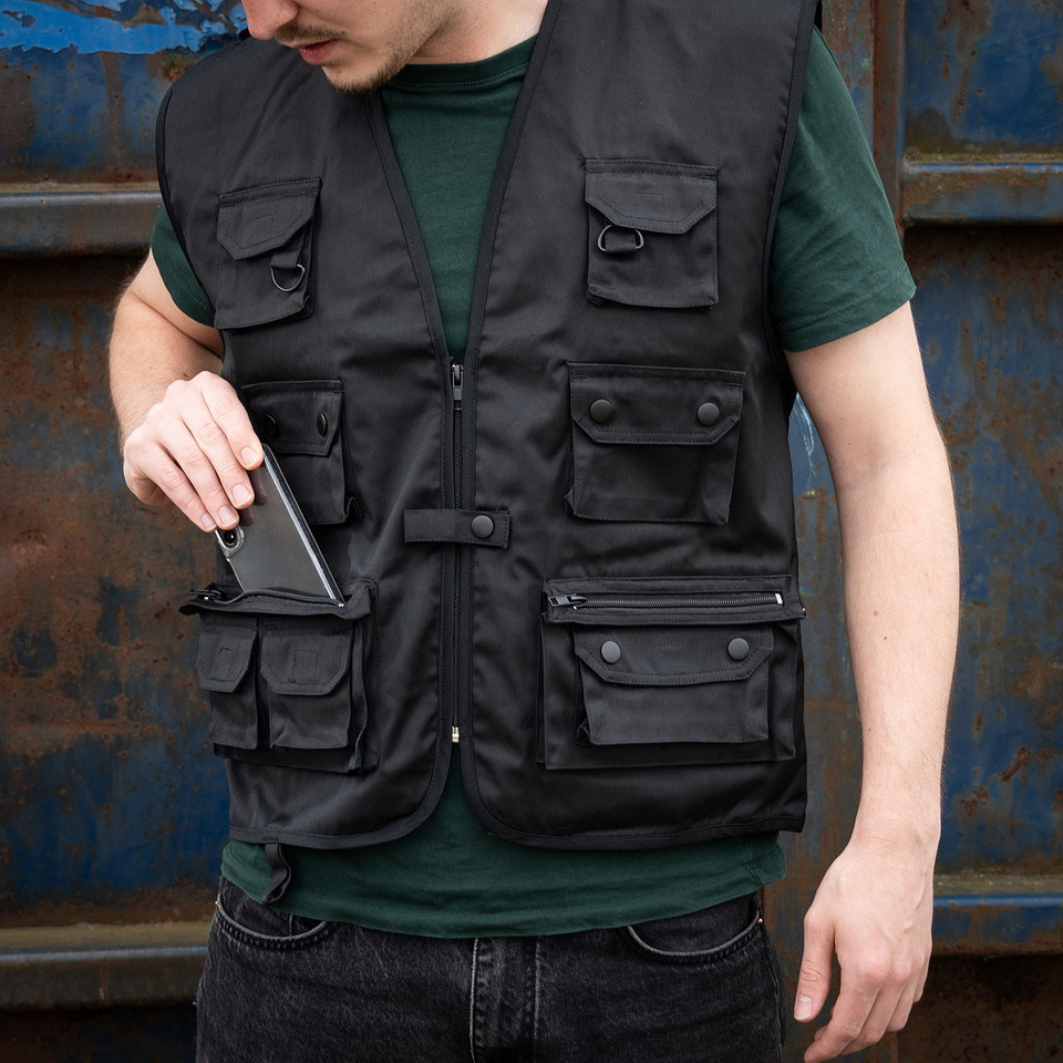 reporter vest