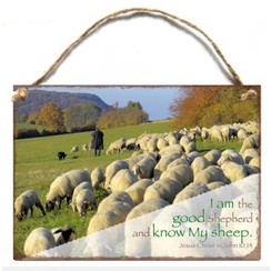 Wooden A7 wall hanging sign/Houten tekstbord met de tekst: I am the good Shepherd..., John 10