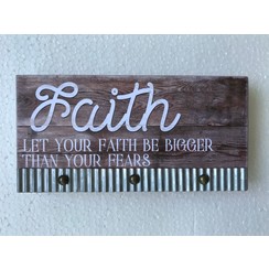 Houten blok 20x10x2,5 cm, ong. 150 gr, motief 2. Met de tekst: Faith - let your faith be bigger than