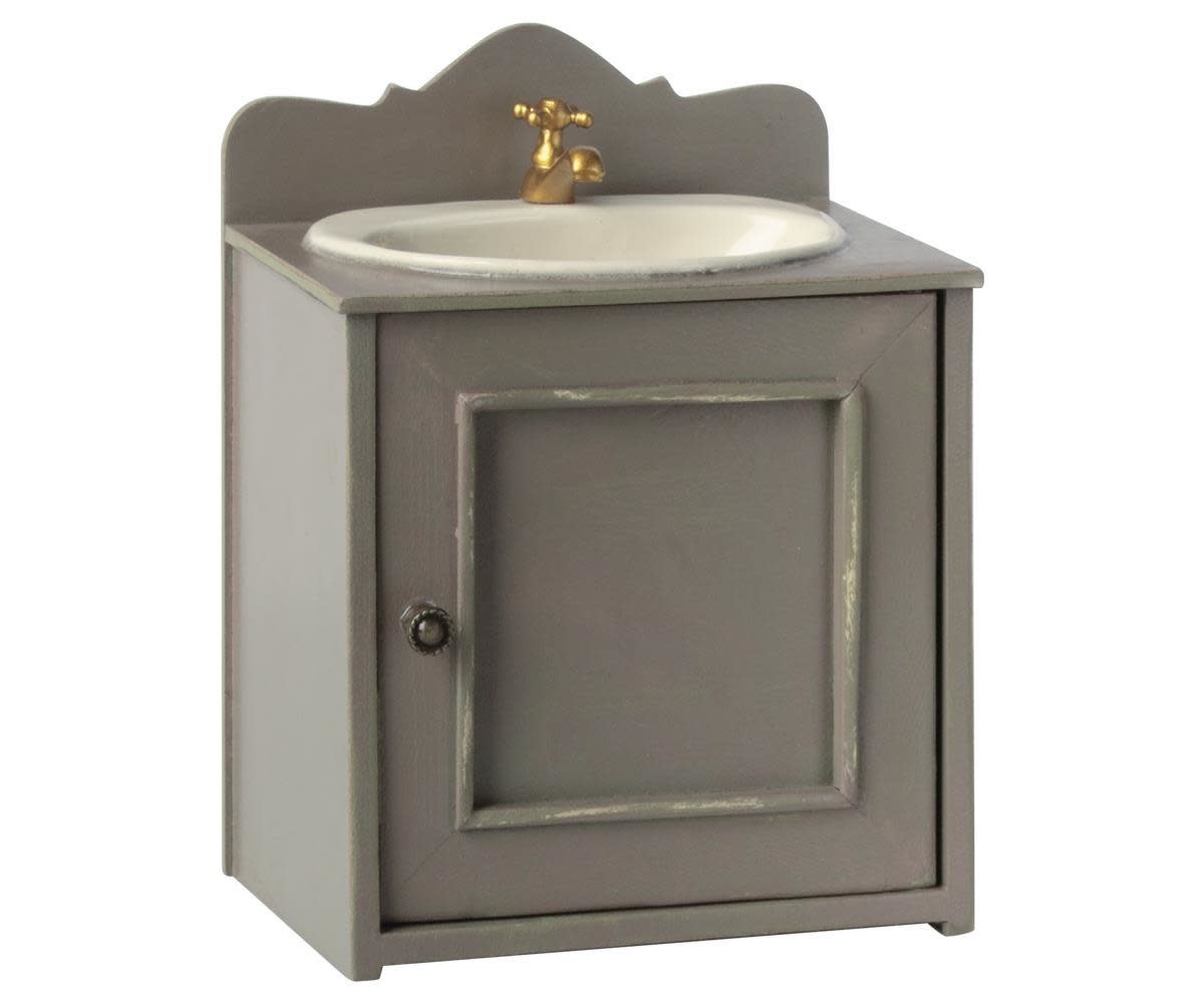 Miniature bathroom sink-1