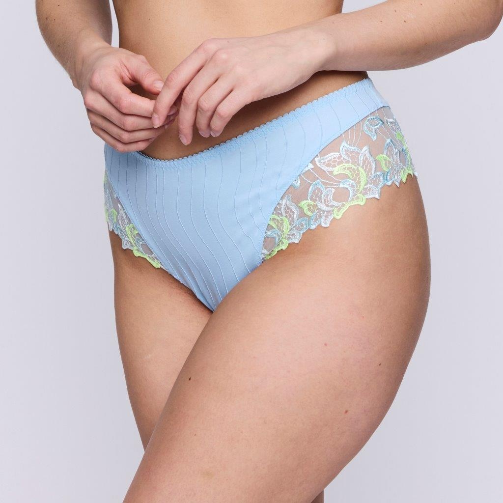 Prima Donna Prima Donna Deauville luxe string 36-48 milky blue