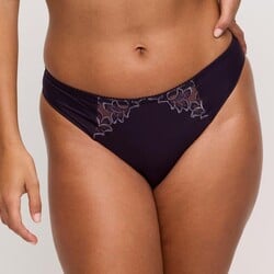 Deauville string 38 amethyst gem