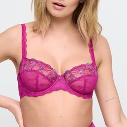 Noemy full cup B-E fuchsia fiesta