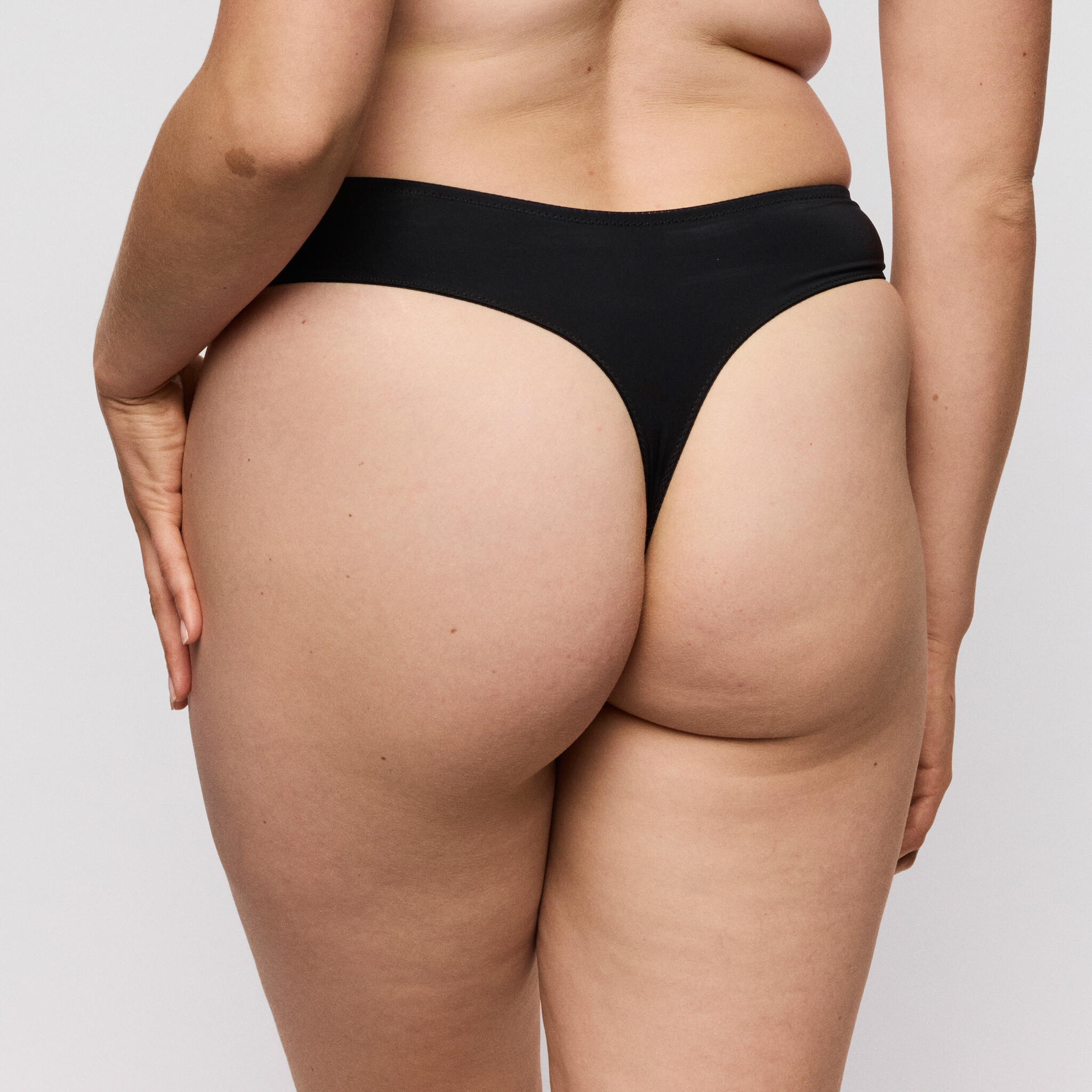 PrimaDonna Twist Prima Donna Twist Cools string 36-46 zwart