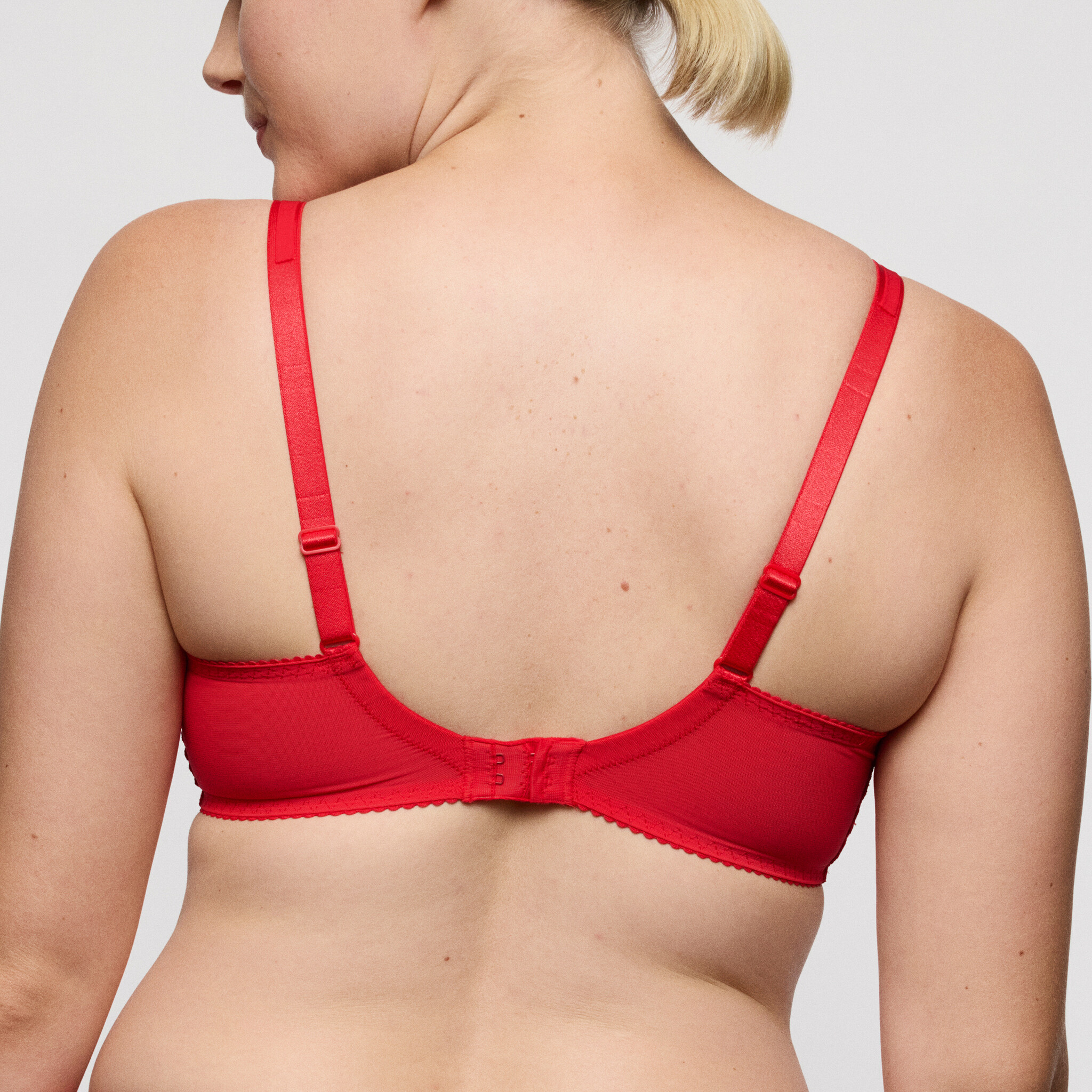 Prima Donna Prima Donna Sophora full cup C-H true red