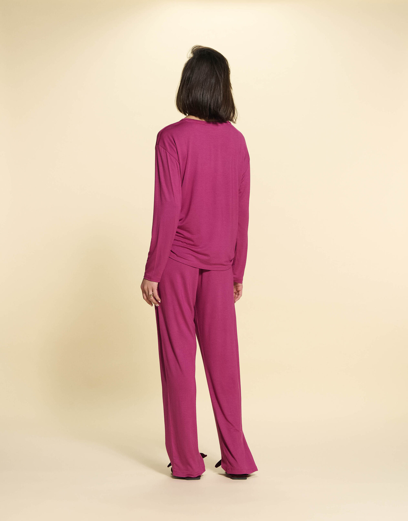 Essenza  Essenza Denna uni longsleeve S-XXL magenta haze