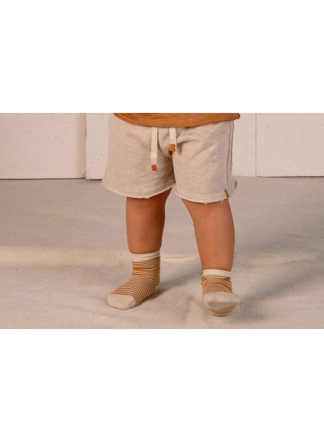 Nixnut | basic short | beige