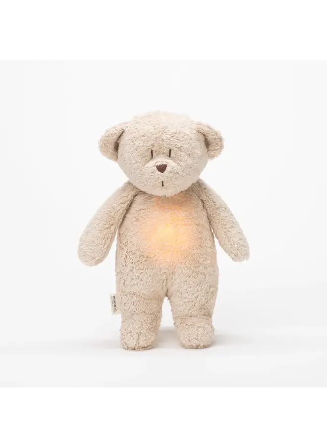 Moonie | the humming bear | sand