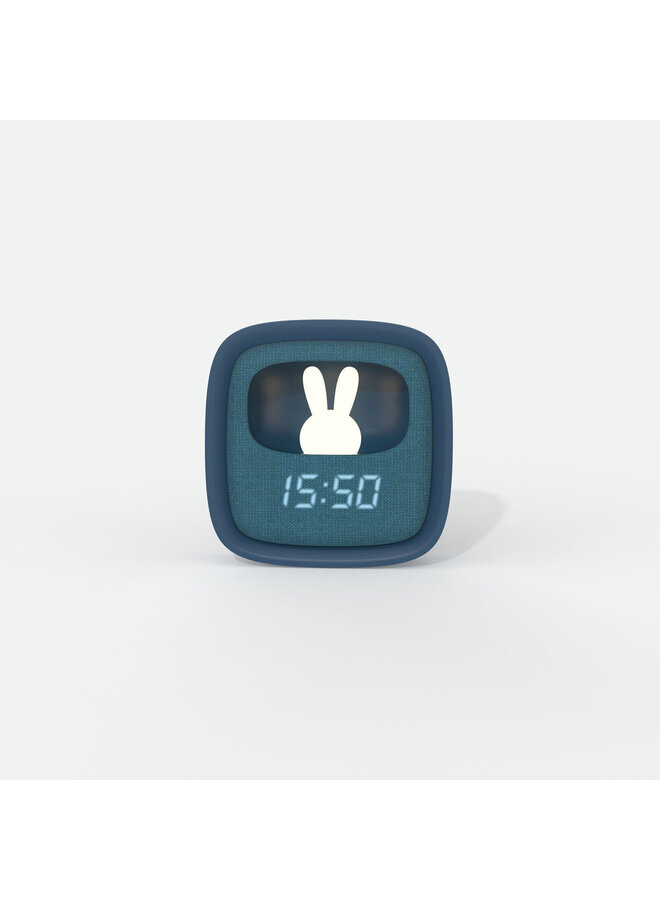 Mobility on board | billy clock and light | blue nuit