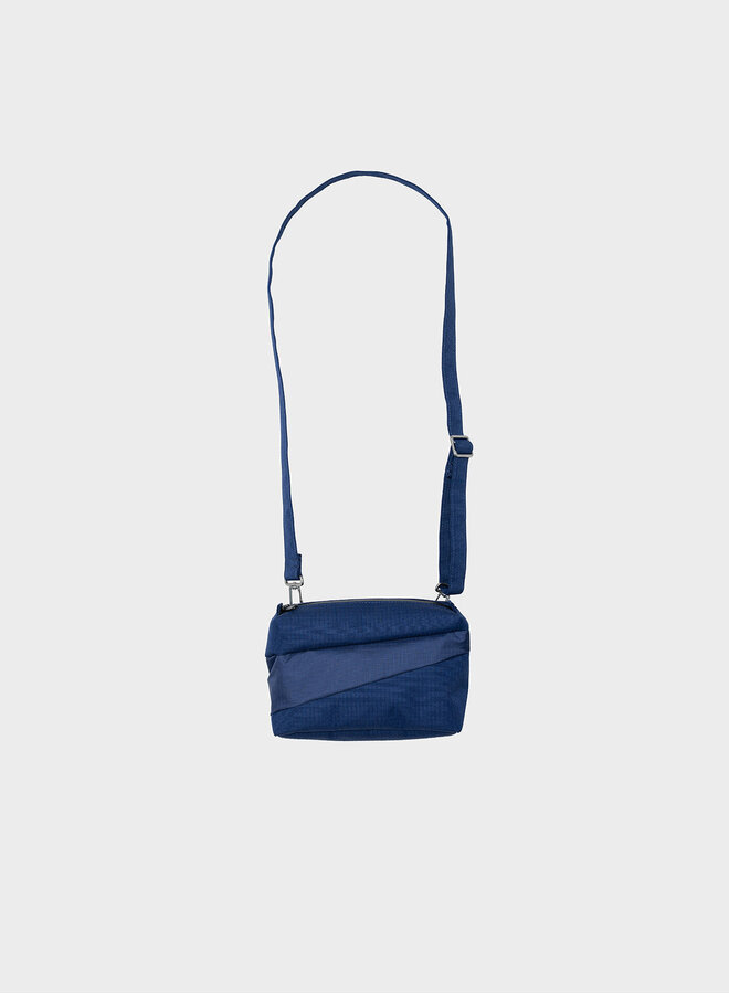 Susan Bijl | bum bag | mono navy | small