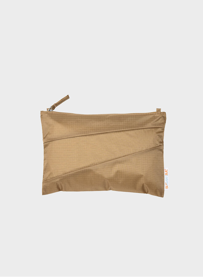 Susan Bijl | pouch | mono camel | medium