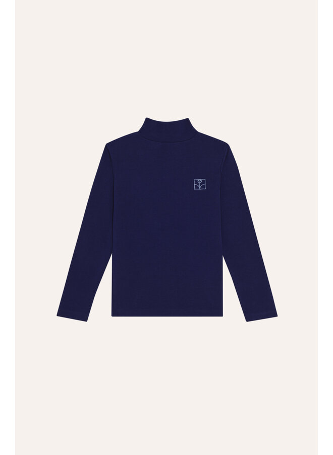 The Campamento | blue turtle neck tshirt | blue
