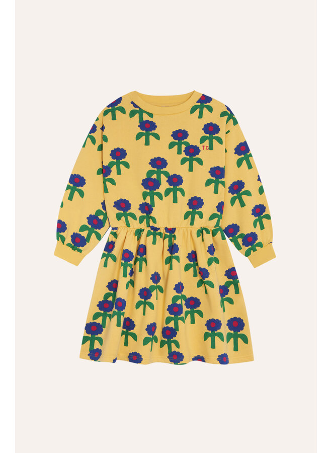 The Campamento | blue daisies dress | yellow
