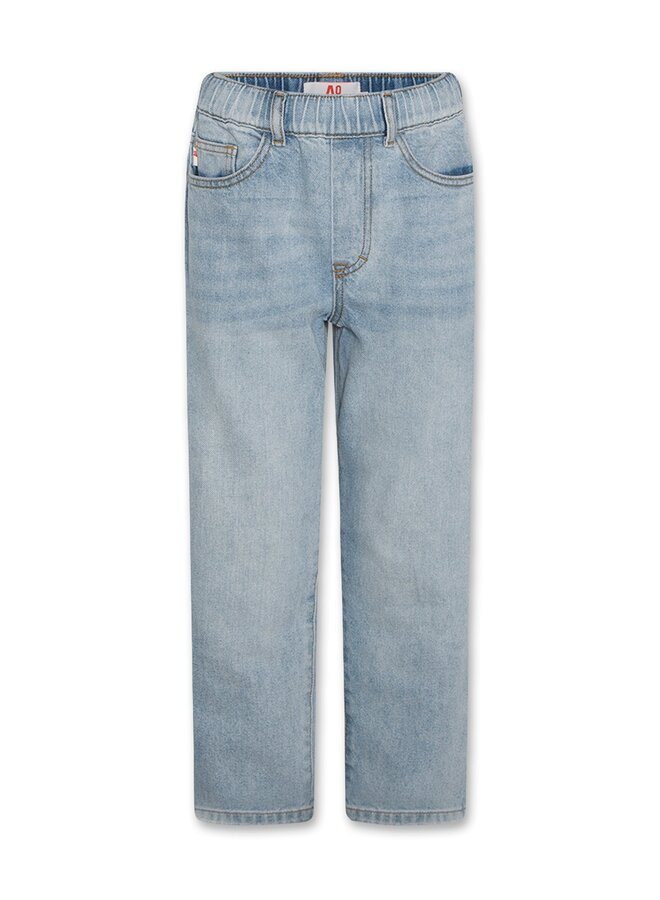 AO76 | james pants light coopers  | wash light