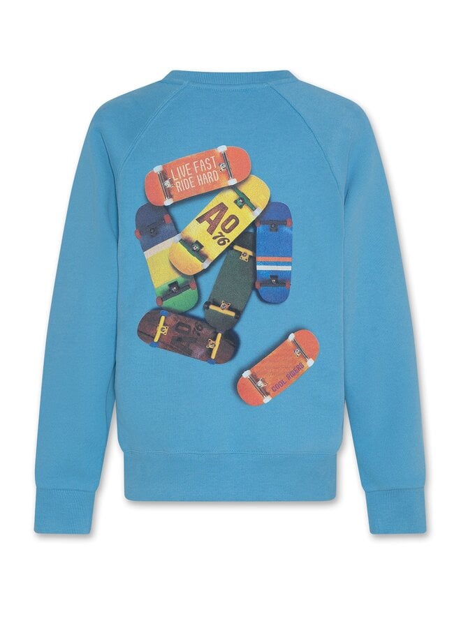 AO76 | moon sweater boards  | sky blue