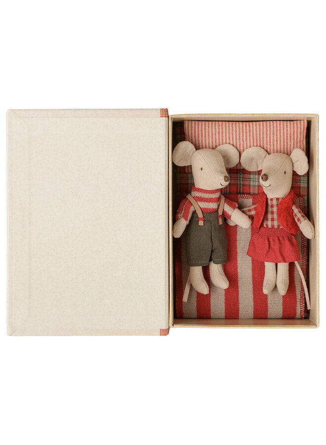 Maileg | christmas twin mice | little sister and brother in book