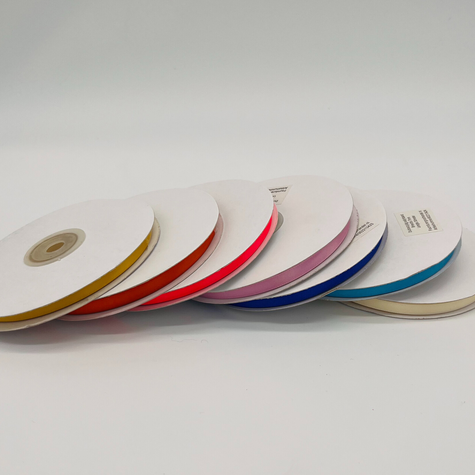 Satijnband in diverse kleuren 30 cm