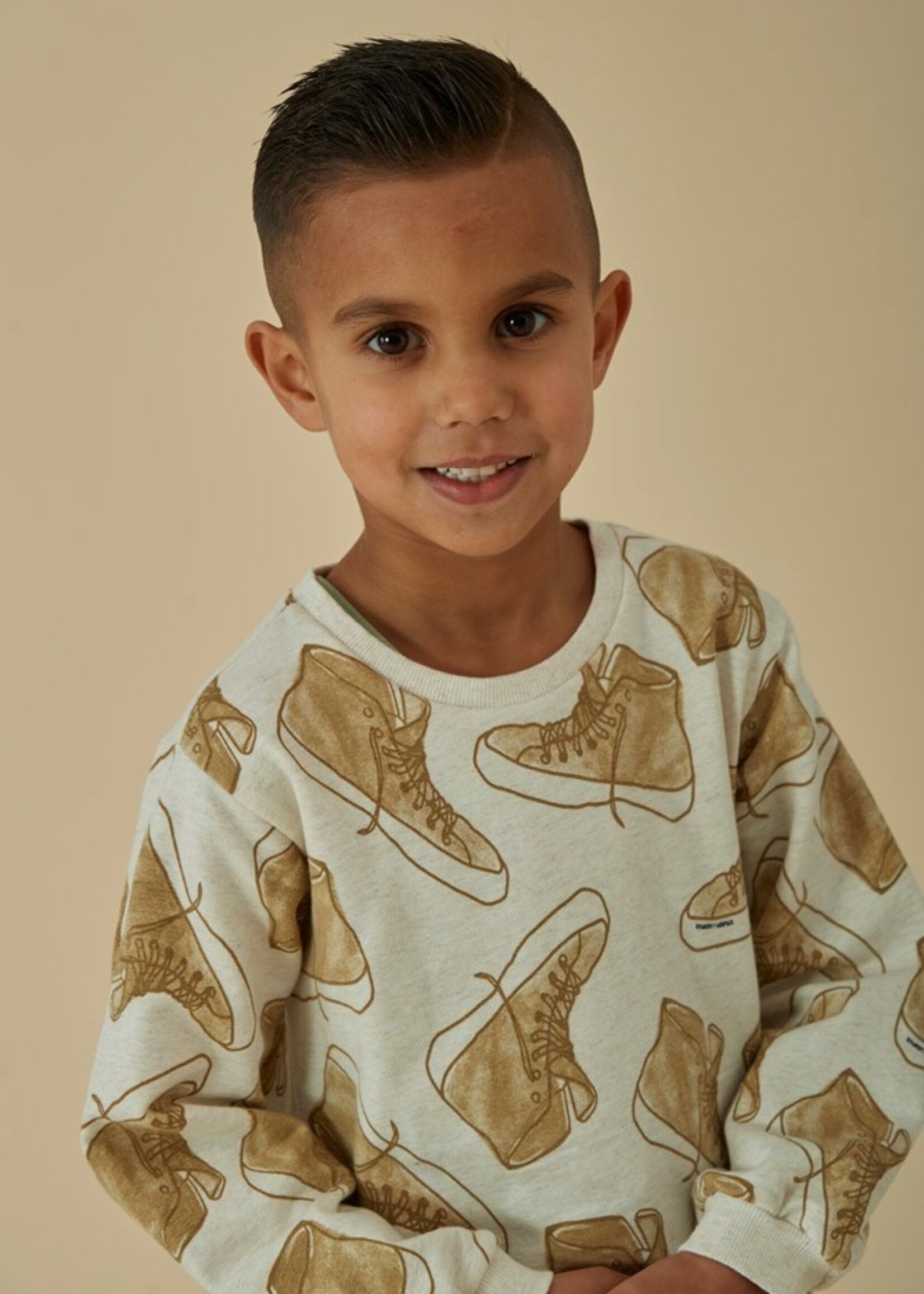 Sturdy Sweater AOP - Jump For Joy, Offwhite melange
