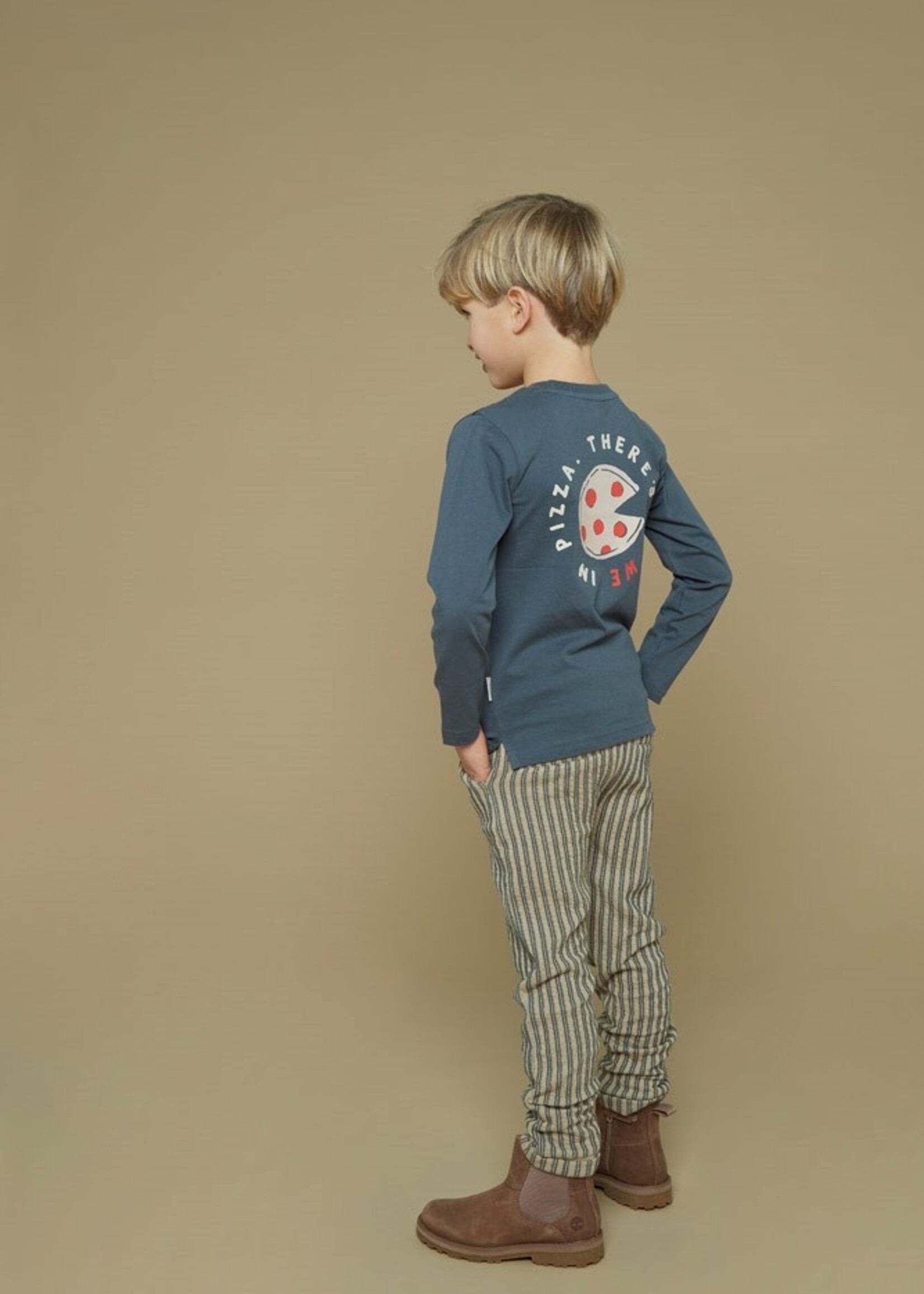 Sturdy Longsleeve - Couch Club, Antraciet