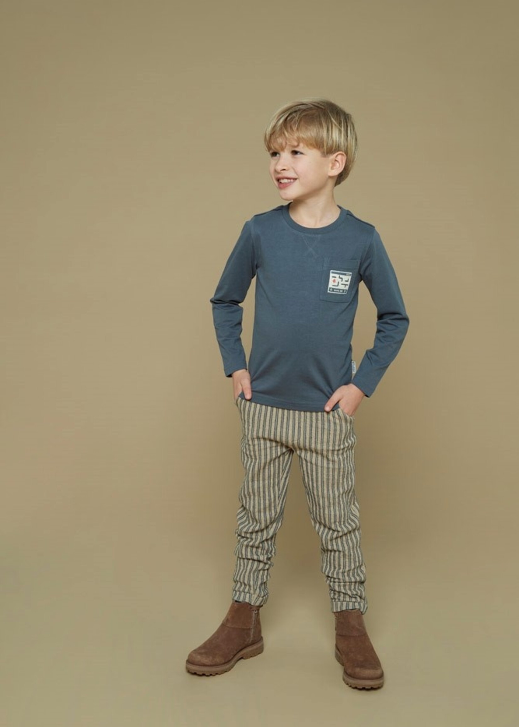 Sturdy Longsleeve - Couch Club, Antraciet