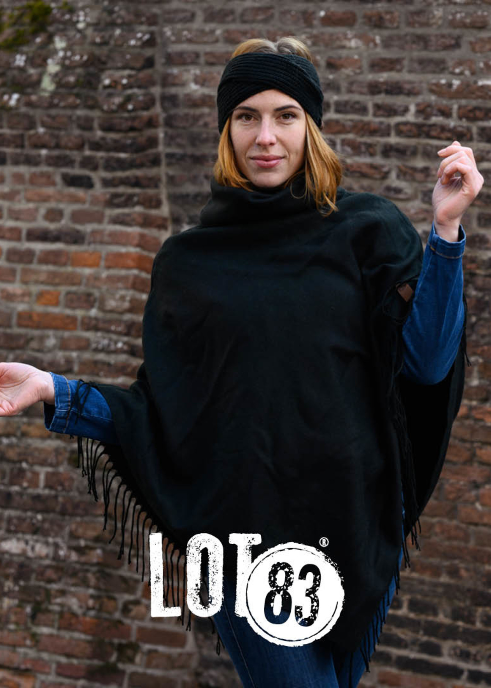 Lot83 Poncho Mila - Zwart