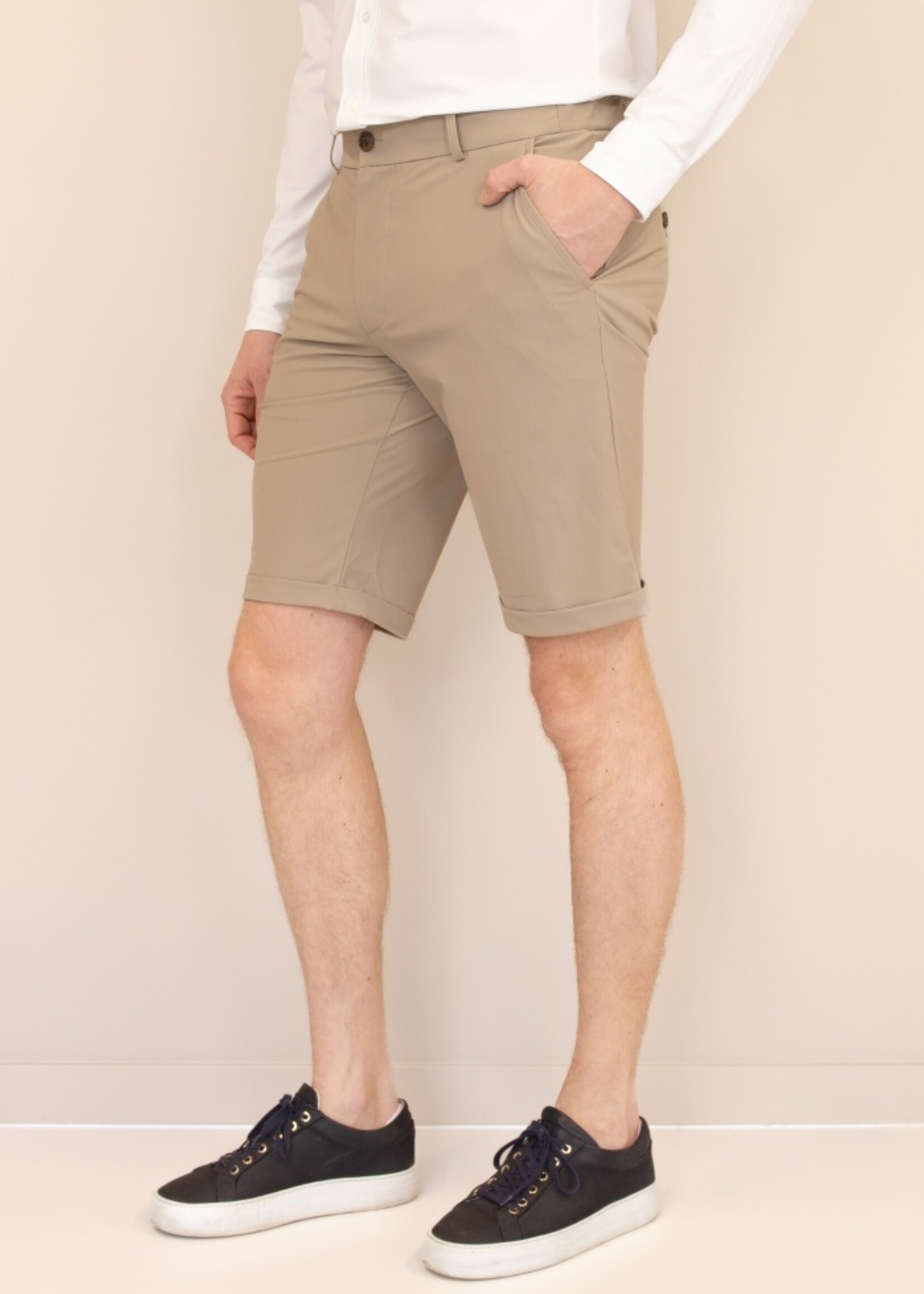 Neycko Travel Short Novel Slim Fit - Taupe