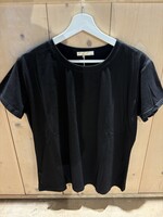 Bei ut Maril & Bei d'r Lars T-shirt Basic - Zwart