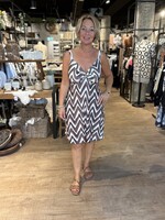 Angelle Milan Jurk Bandjes Travel - Print Bruin