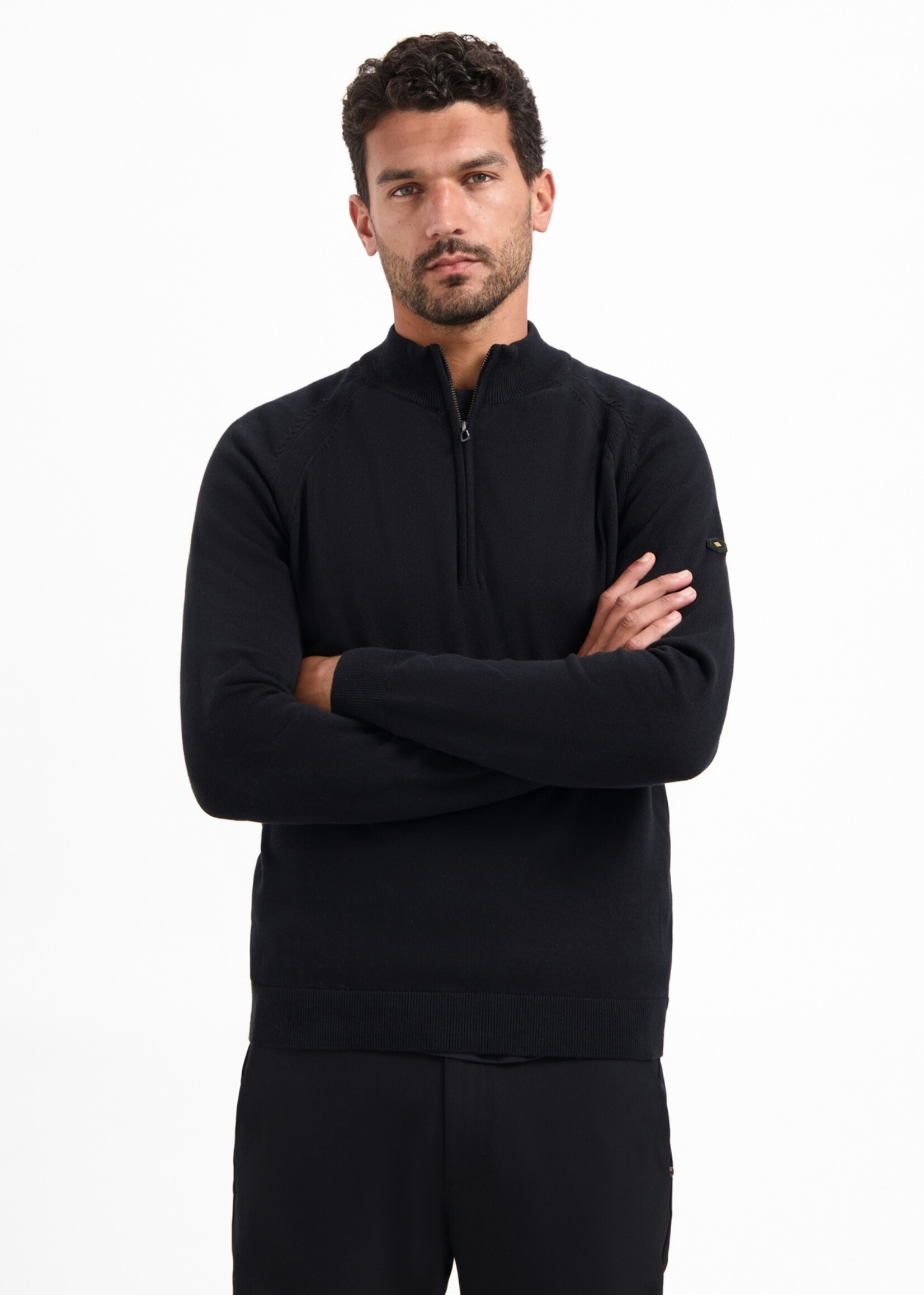 No Excess Pullover Half Zip Collar - Black