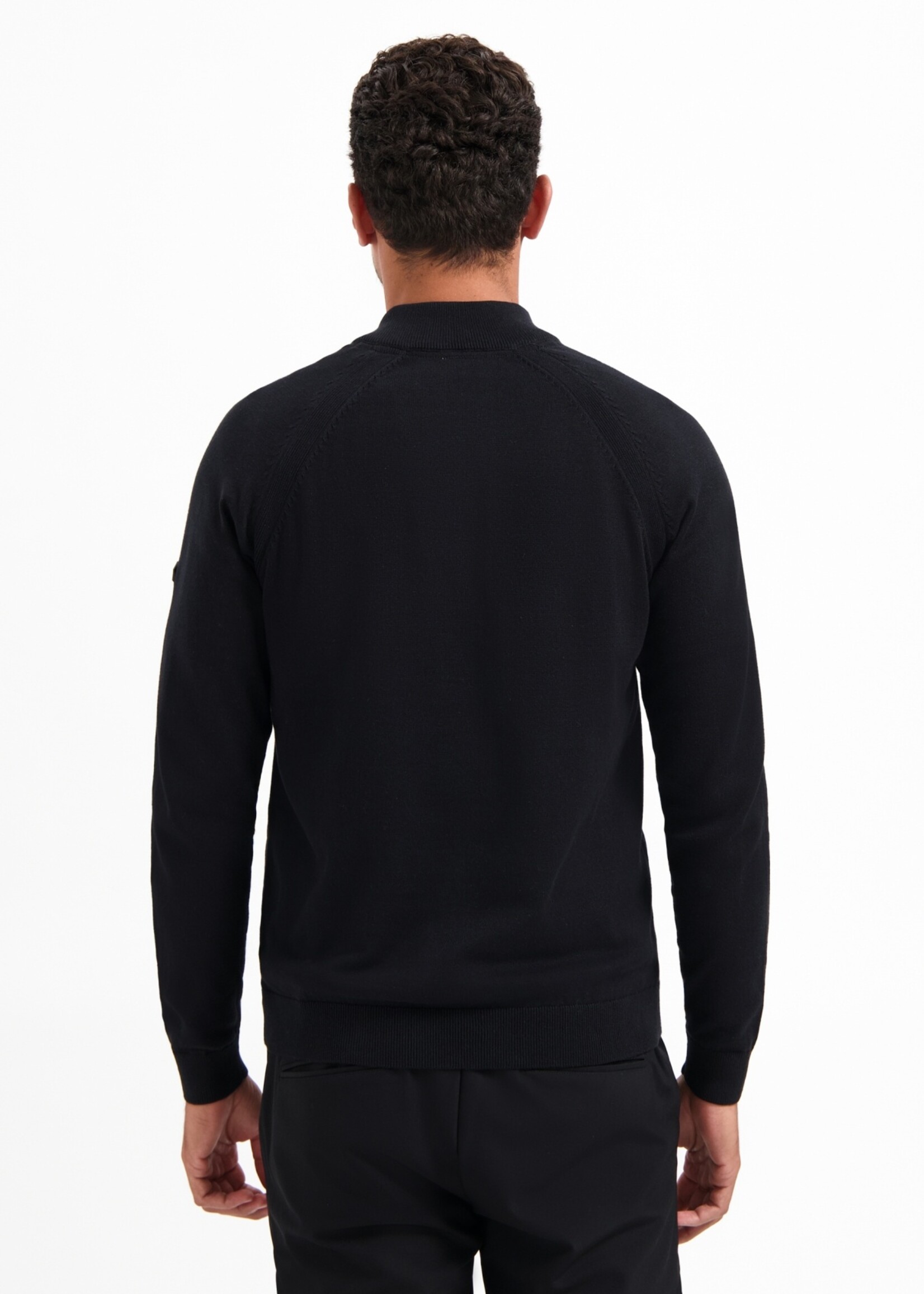 No Excess Pullover Half Zip Collar - Black