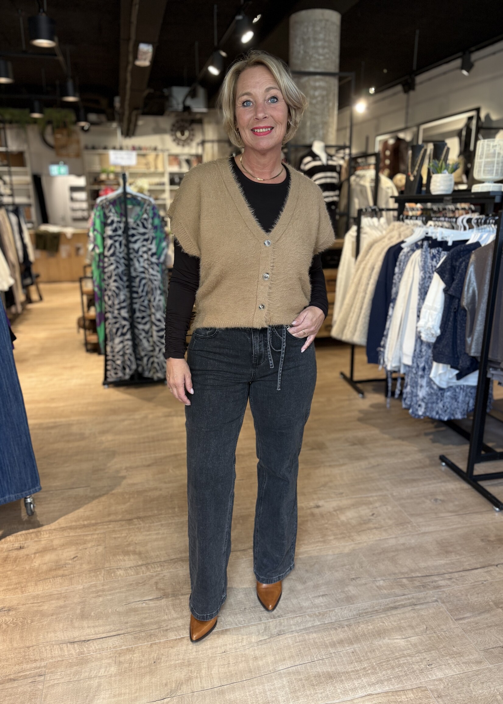 Red Button Jeans Claudette & Belt - Black