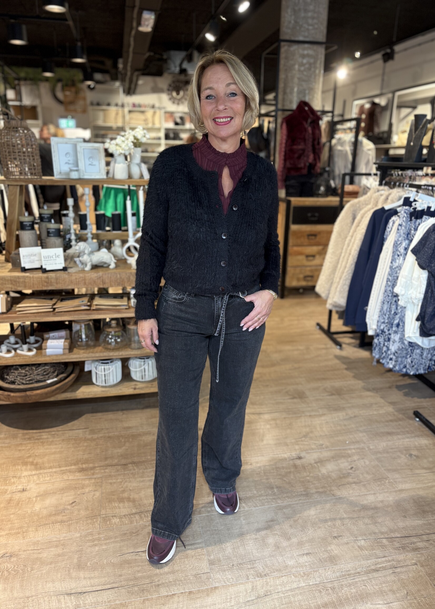 Red Button Vest Fuzzy - Black