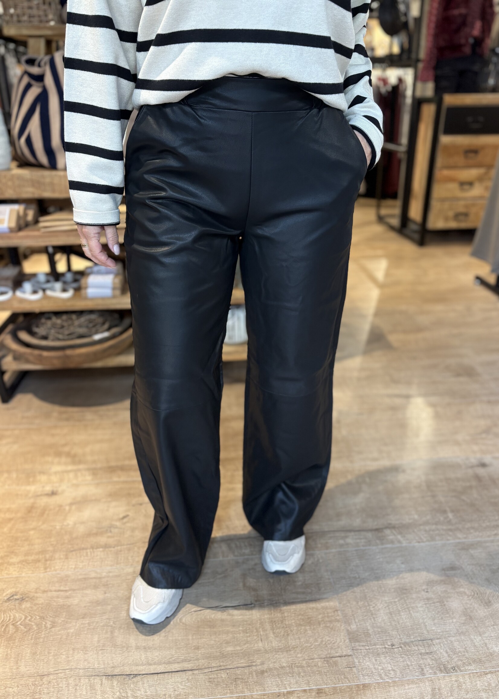 Freequent Broek Veggy Leatherlook - Black