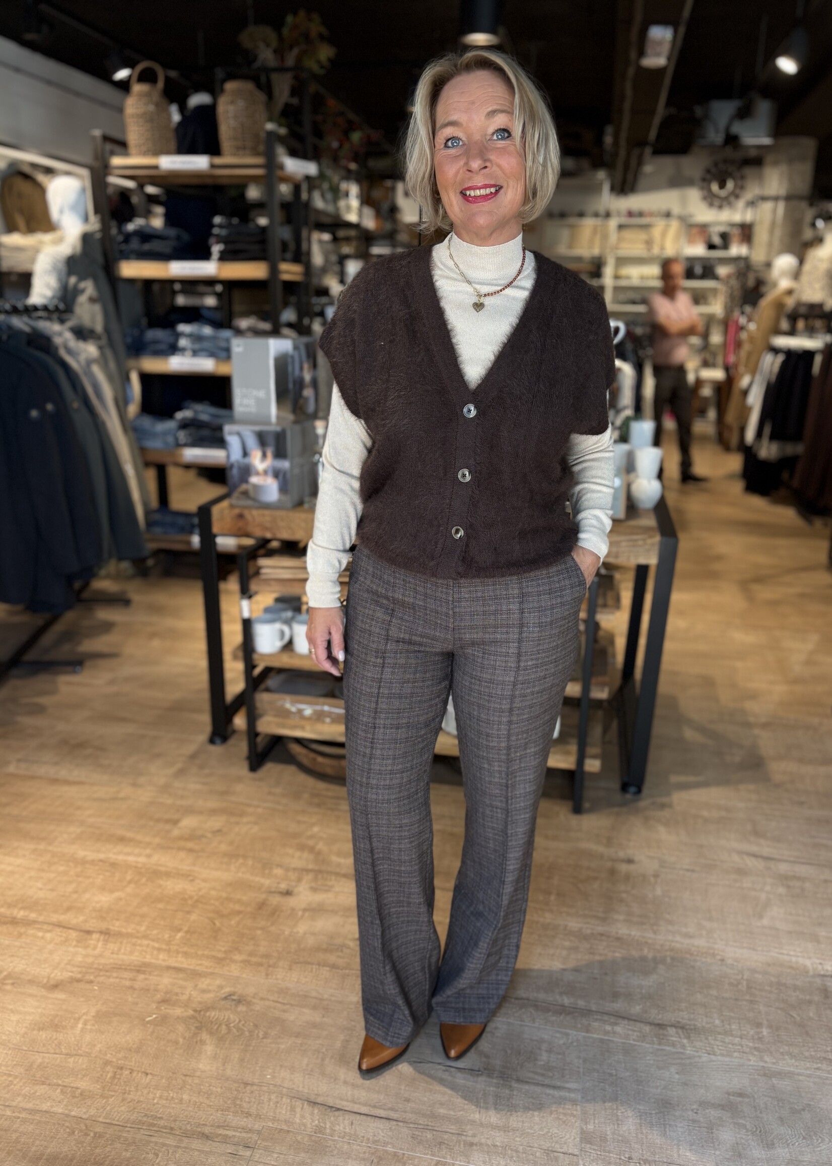 Red Button Sleeveless Fuzzy - Espresso