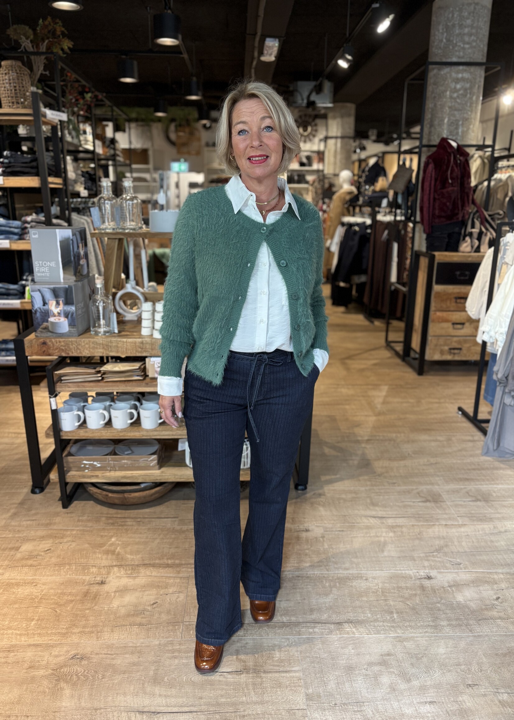 Red Button Vest Fuzzy - Pine