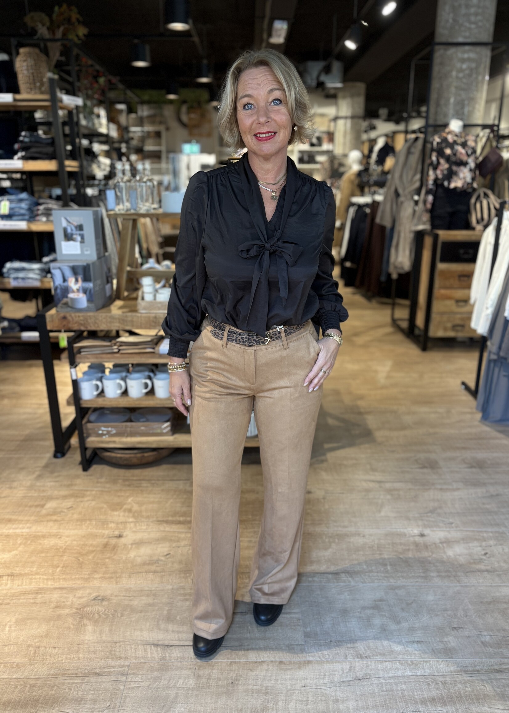 Red Button Blouse Estelle Bow Sparkle - Black