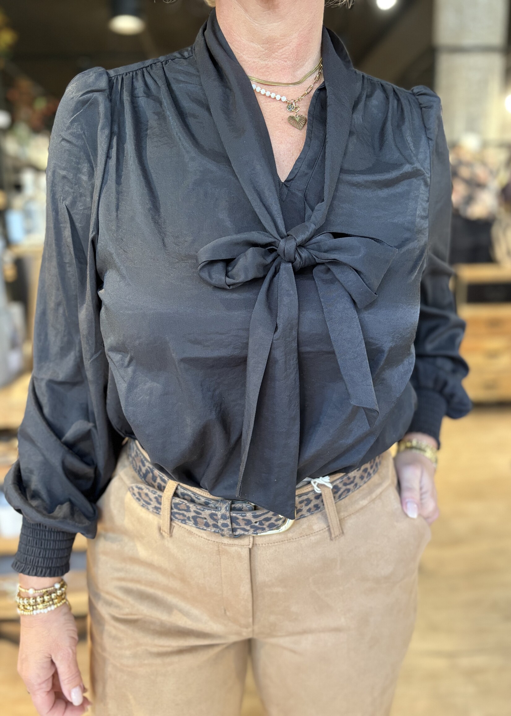 Red Button Blouse Estelle Bow Sparkle - Black