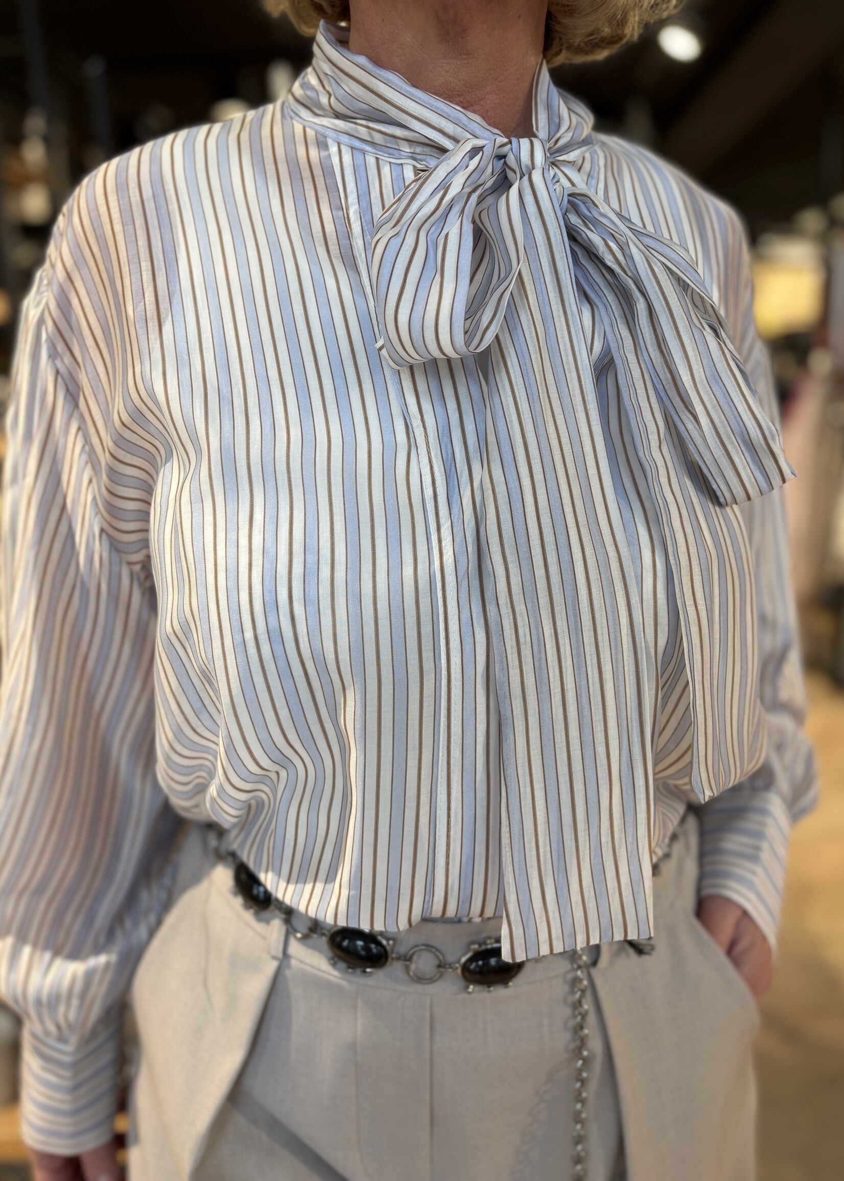 Bei ut Maril & Bei d'r Lars Blouse Forza Strik Streep - Lichtblauw