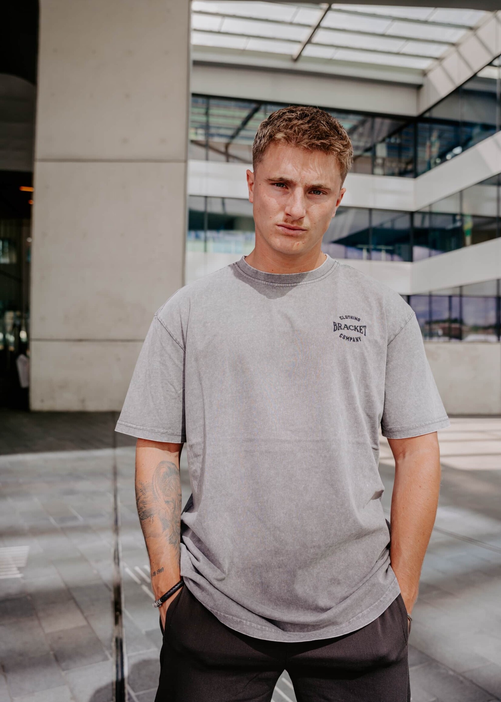 Bracket Official T-shirt Oversized Washed - Grey