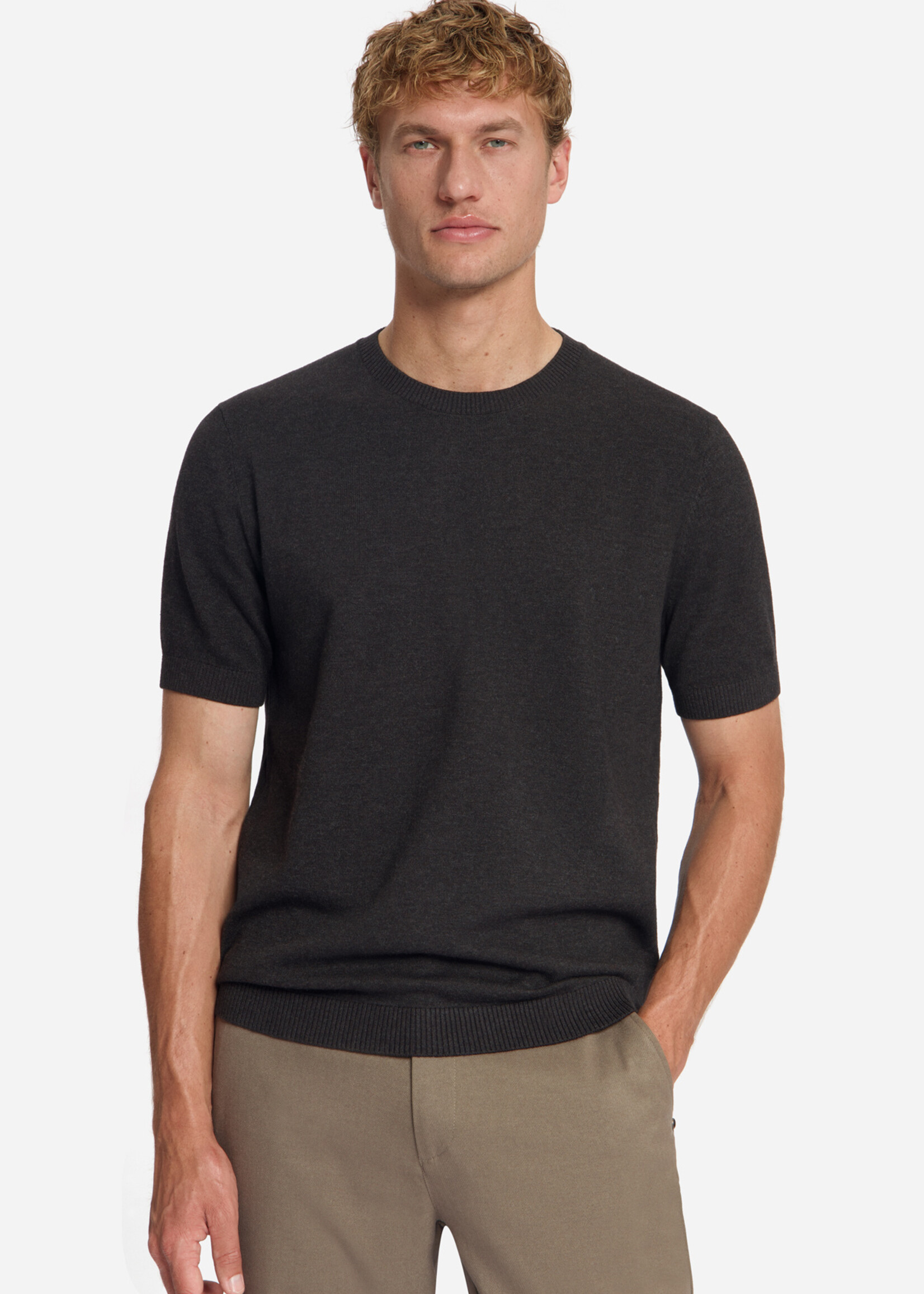 No Excess Pullover Short Sleeve - Dark Brown