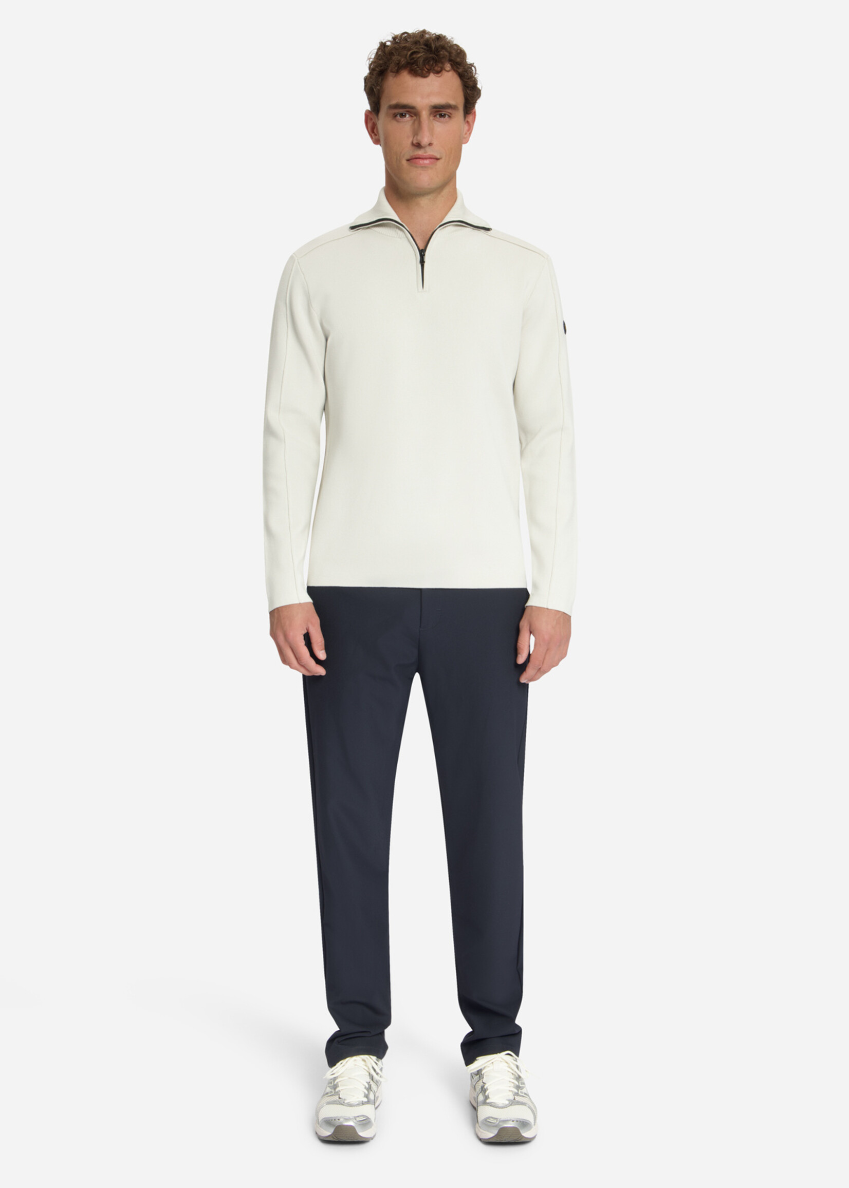 No Excess Pullover Wing Collar - Chalk